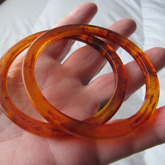 Set of 2 AppleJuice Inkspot BAKELITE Spacer Bangles - Picture 1 of 4